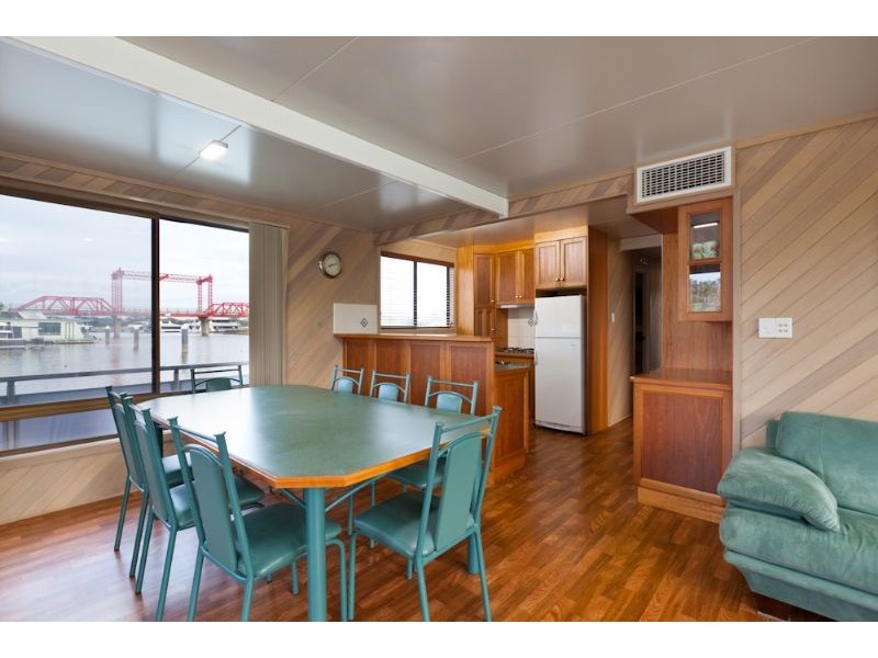 La Bella Vita Houseboat, Mildura VIC 3500