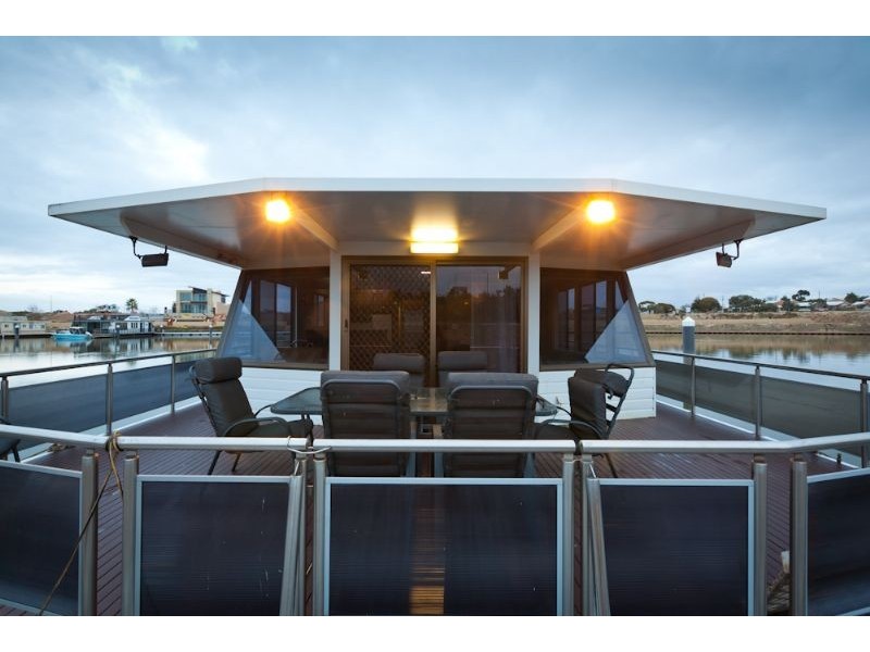 La Bella Vita Houseboat, Mildura VIC 3500