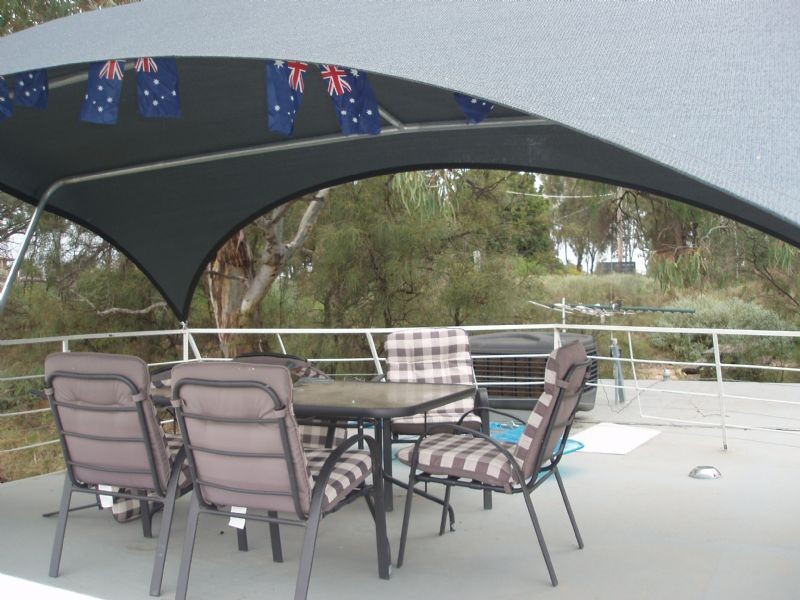 Aquavilla 3 Houseboat, Mildura VIC 3500