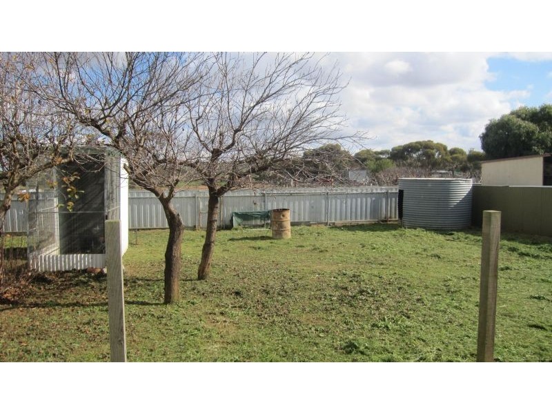 23 Railway Terrace, Ouyen VIC 3490