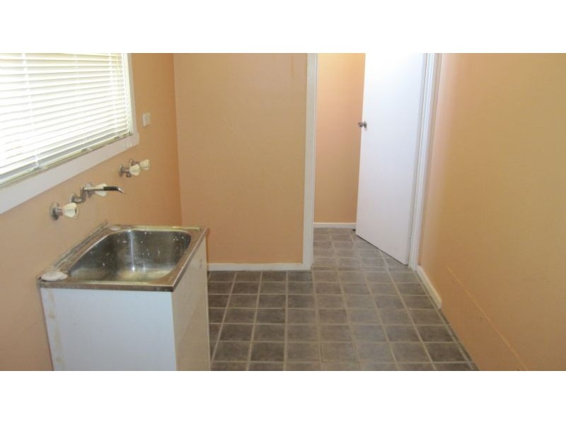 23 Railway Terrace, Ouyen VIC 3490