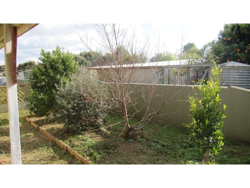 23 Railway Terrace, Ouyen VIC 3490