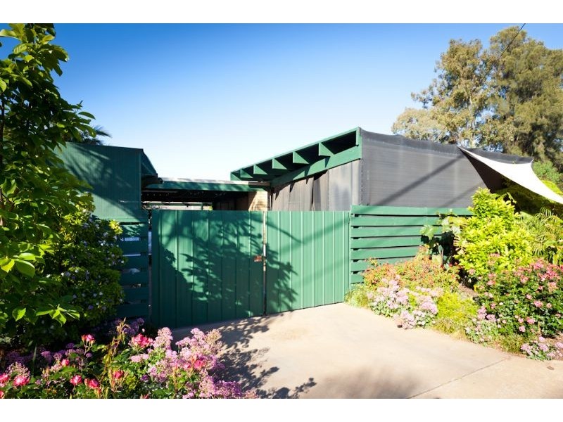 74 Riverside Avenue, Mildura VIC 3500