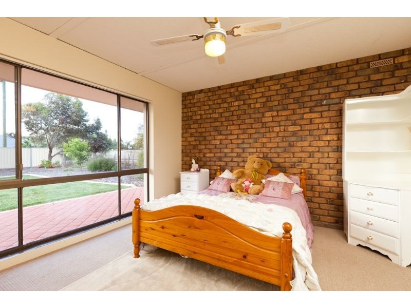 82 Flora Avenue, Mildura VIC 3500