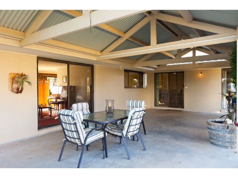 82 Flora Avenue, Mildura VIC 3500