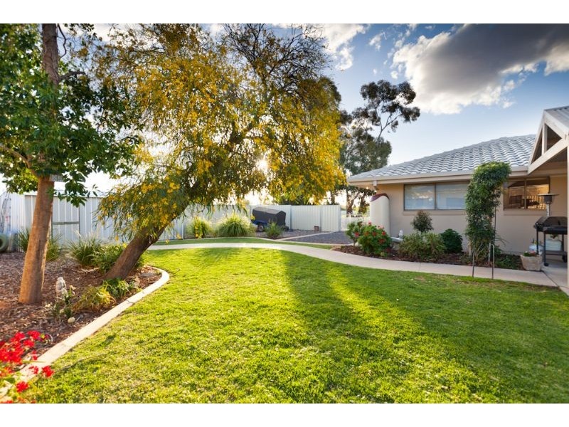 82 Flora Avenue, Mildura VIC 3500