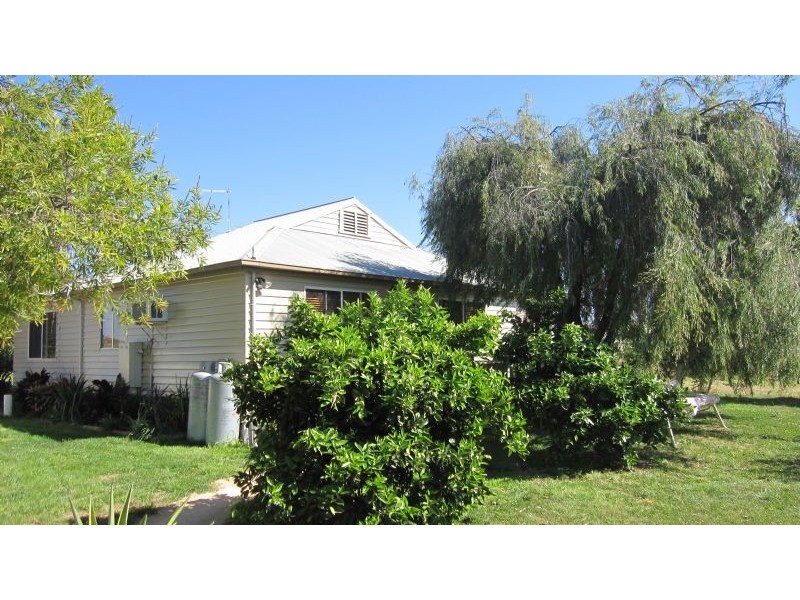 395 Woomera Avenue, Red Cliffs VIC 3496