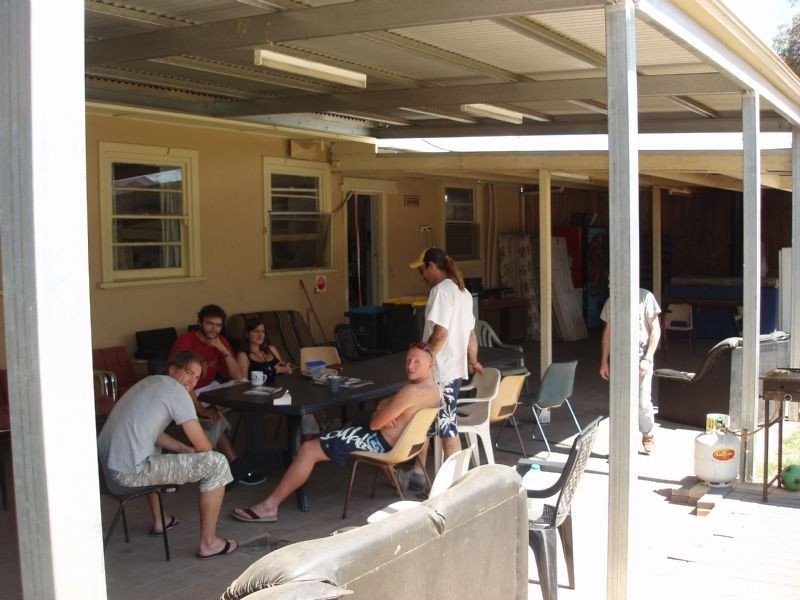 3-5 Cedar Avenue, Mildura VIC 3500