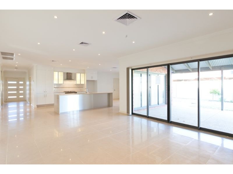 21 Bakogiannis Court, Mildura VIC 3500