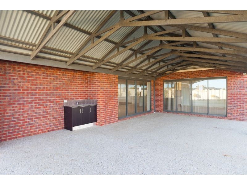 21 Bakogiannis Court, Mildura VIC 3500