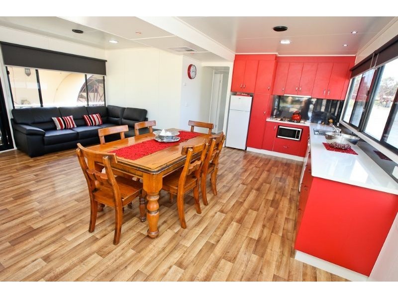 Ripple Effect Houseboat, Mildura VIC 3500