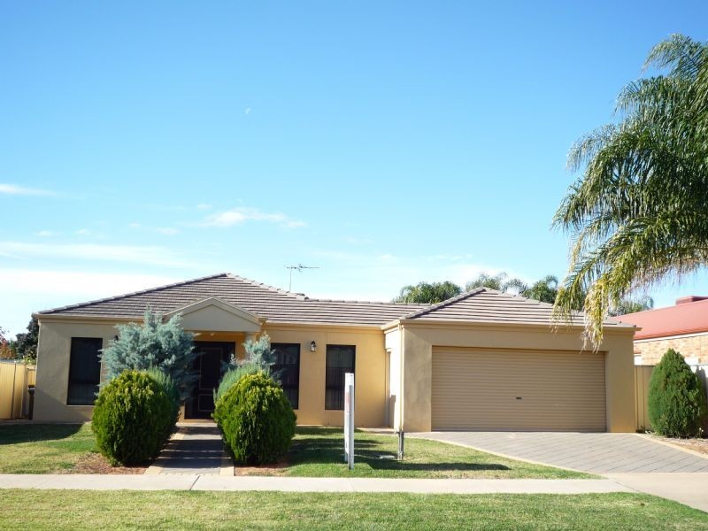 40 Belleview Drive, Irymple VIC 3498