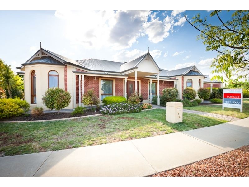 13 Edmund Barton Court, Mildura VIC 3500