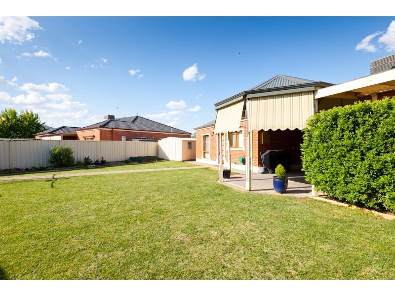 13 Edmund Barton Court, Mildura VIC 3500