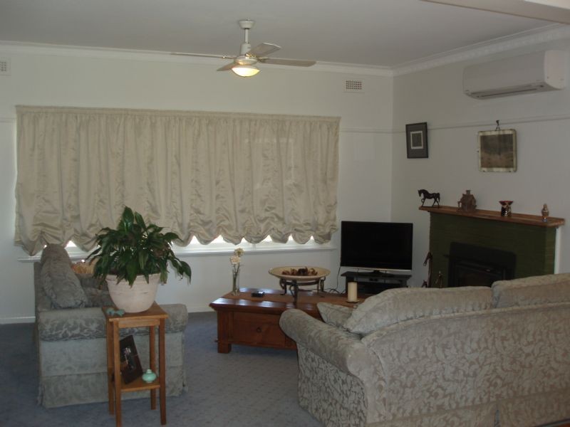 17 Britt Street, Ouyen VIC 3490