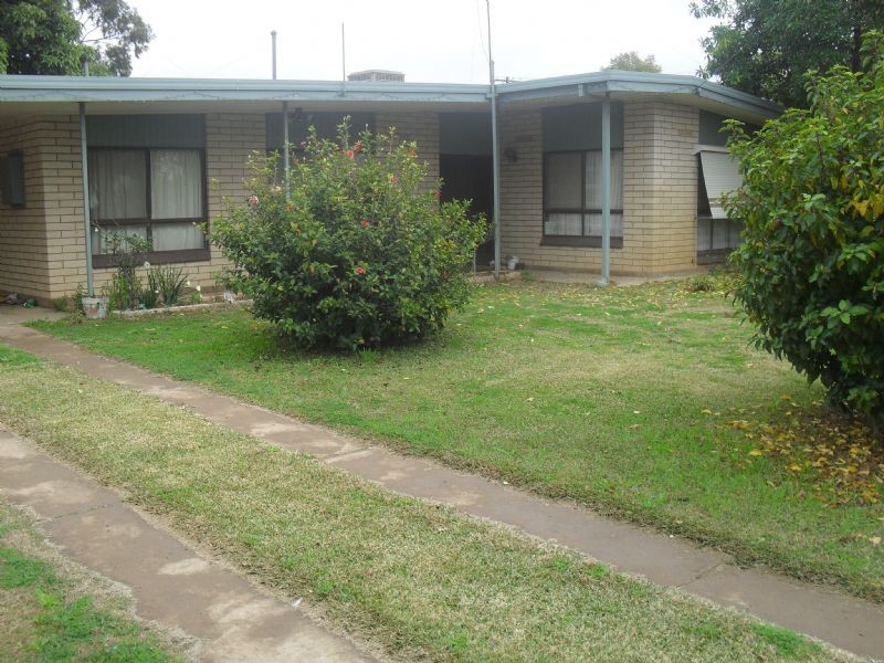 4 Hume Street, Dareton NSW 2717