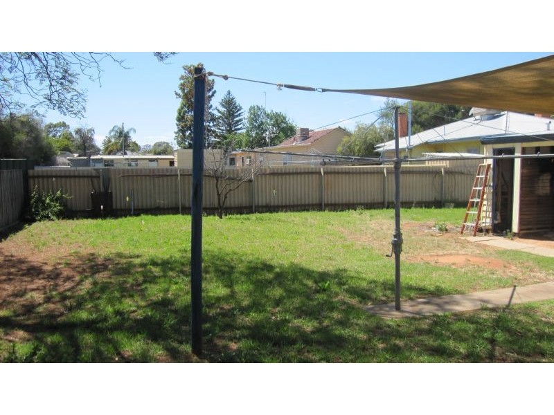 28 Murray Avenue, Red Cliffs VIC 3496
