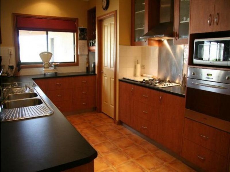 2 Kyamber Close, Mildura VIC 3500