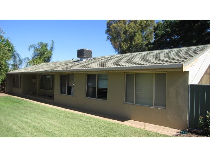 24 Williams Road, Robinvale VIC 3549