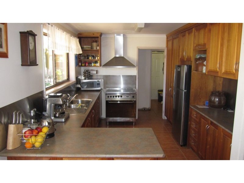 24 Williams Road, Robinvale VIC 3549