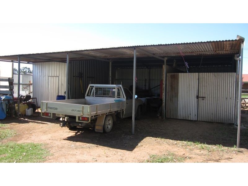 24 Williams Road, Robinvale VIC 3549