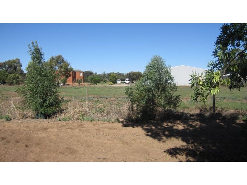 24 Williams Road, Robinvale VIC 3549