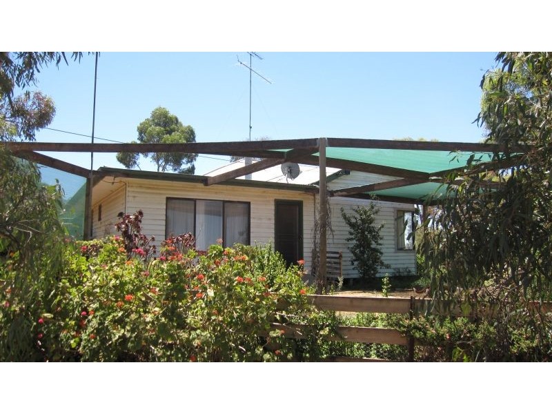 7 Cassidy Road, Ouyen VIC 3490