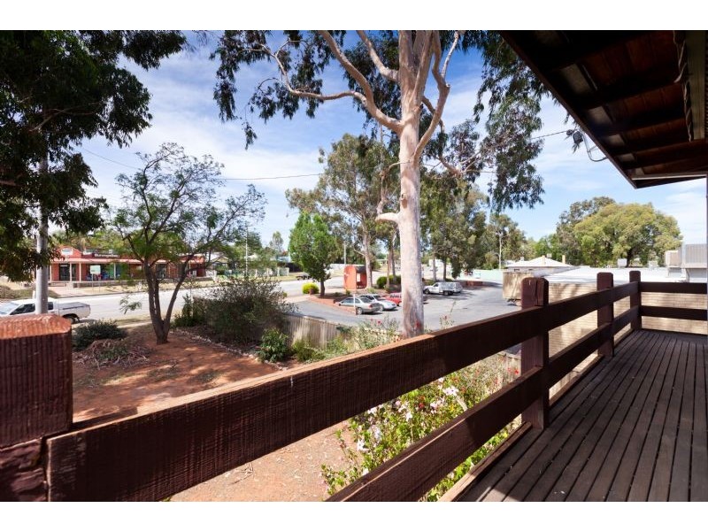 4 Sturt Highway, Buronga NSW 2739