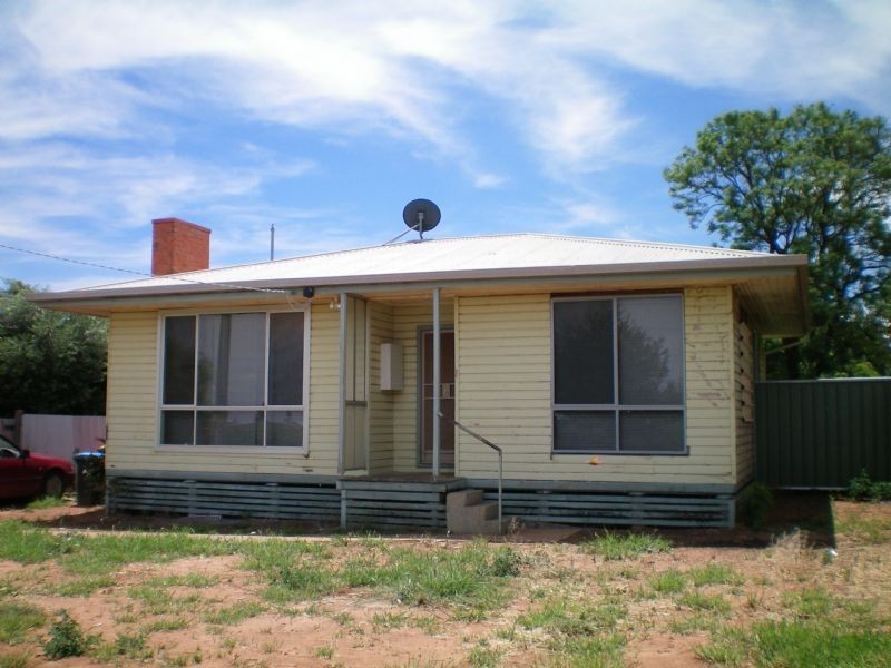 22 Murray Avenue, Red Cliffs VIC 3496