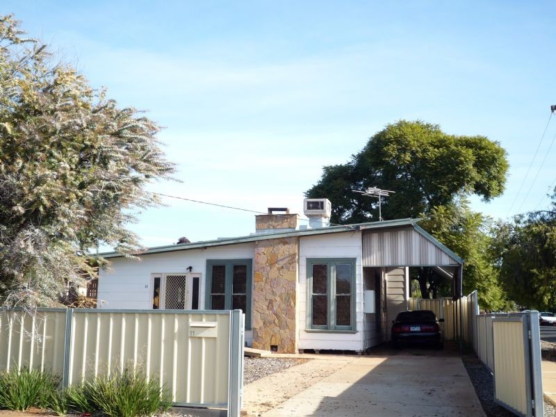 11 Thirteenth Street, Mildura VIC 3500