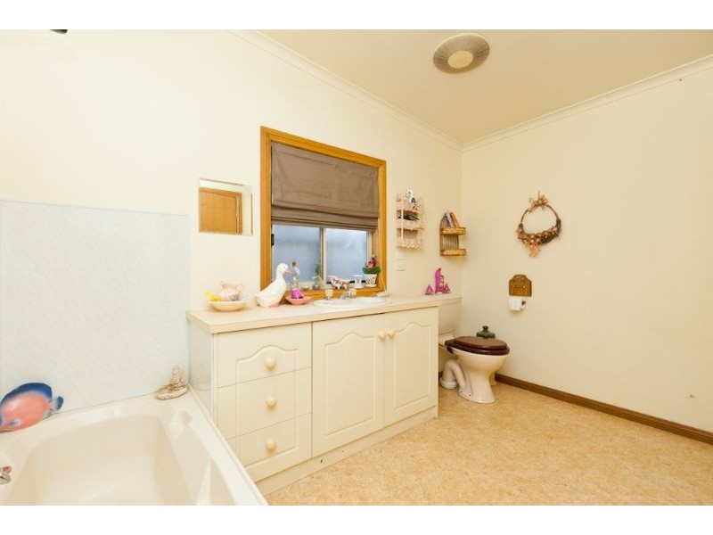 13 Dawn Avenue, Mildura VIC 3500