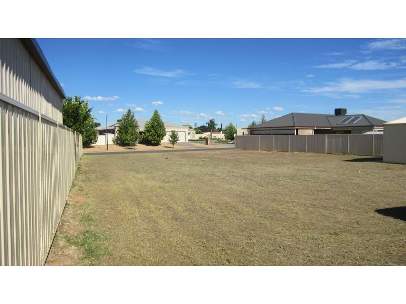 5 Carfora Drive, Mildura VIC 3500