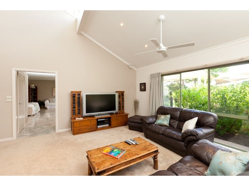 143 Koorlong Avenue, Nichols Point VIC 3501