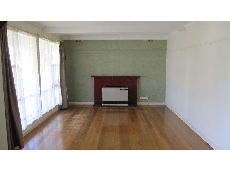 8 Hazeldene Street, Mildura VIC 3500