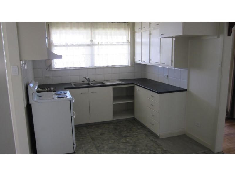 8 Hazeldene Street, Mildura VIC 3500