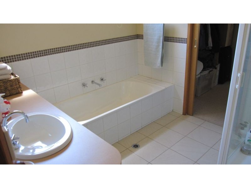 11 Woodley Drive, Mildura VIC 3500