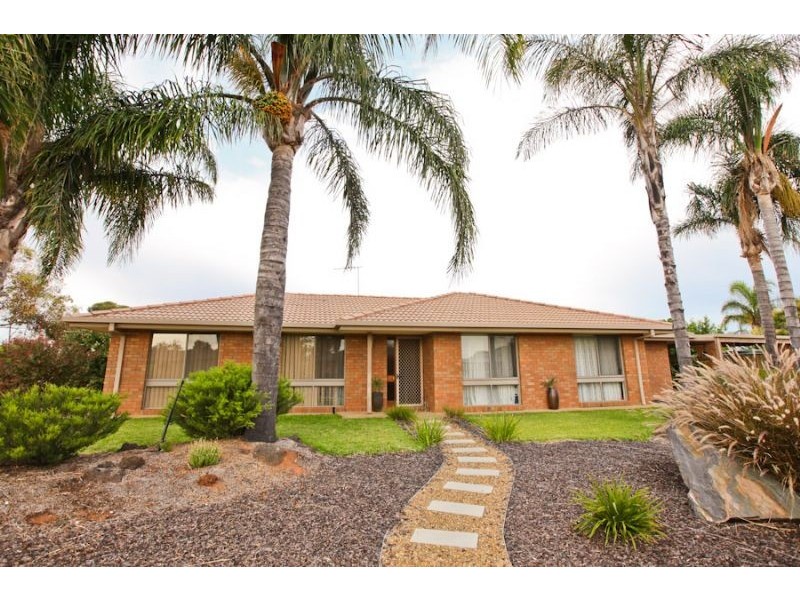 6 Meadow Grove, Mildura VIC 3500