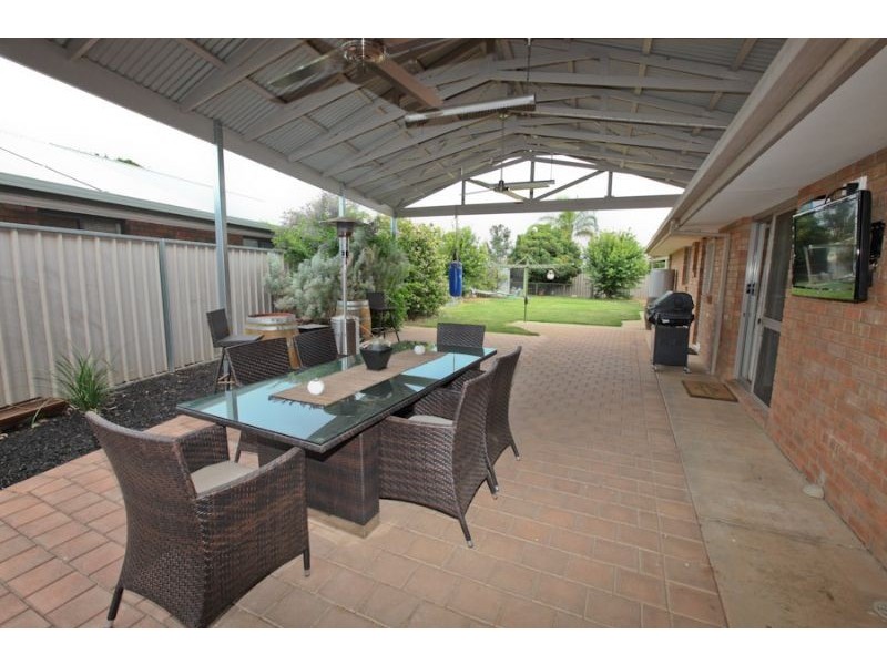 6 Meadow Grove, Mildura VIC 3500