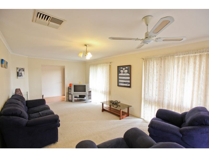6 Meadow Grove, Mildura VIC 3500