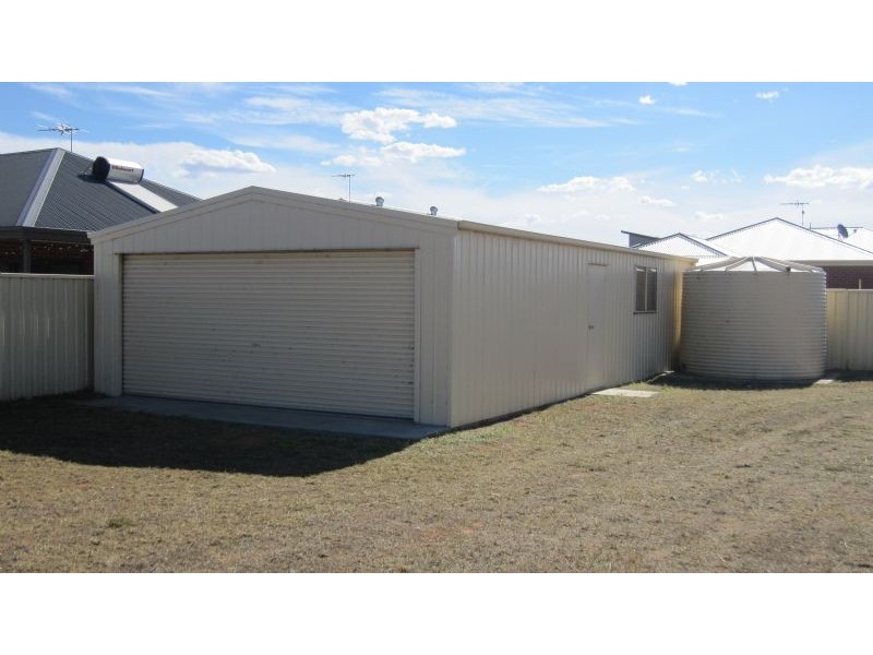 5 Carfora Drive, Mildura VIC 3500