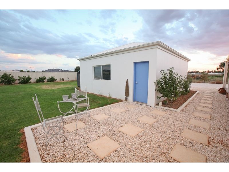 50 Flora Avenue, Mildura VIC 3500