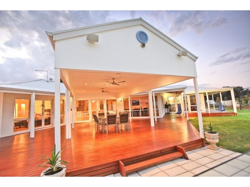 50 Flora Avenue, Mildura VIC 3500