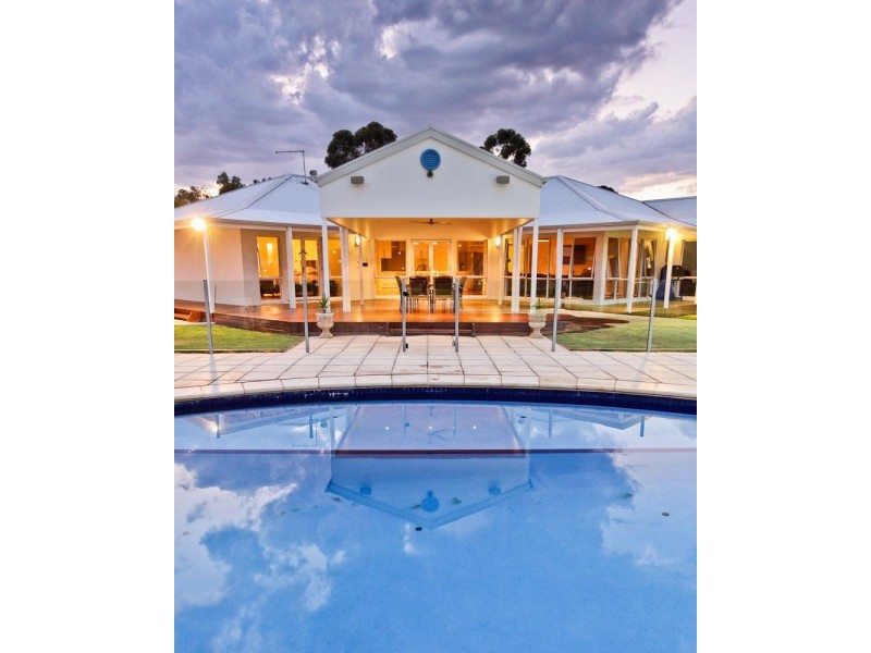 50 Flora Avenue, Mildura VIC 3500