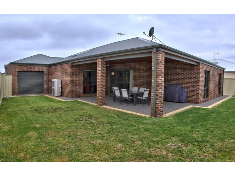 6 Arizona Court, Mildura VIC 3500