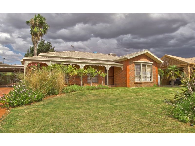 14 Smith Close, Mildura VIC 3500