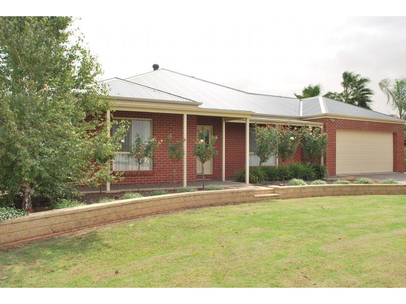 6 Wadsworth Drive, Gol Gol NSW 2738