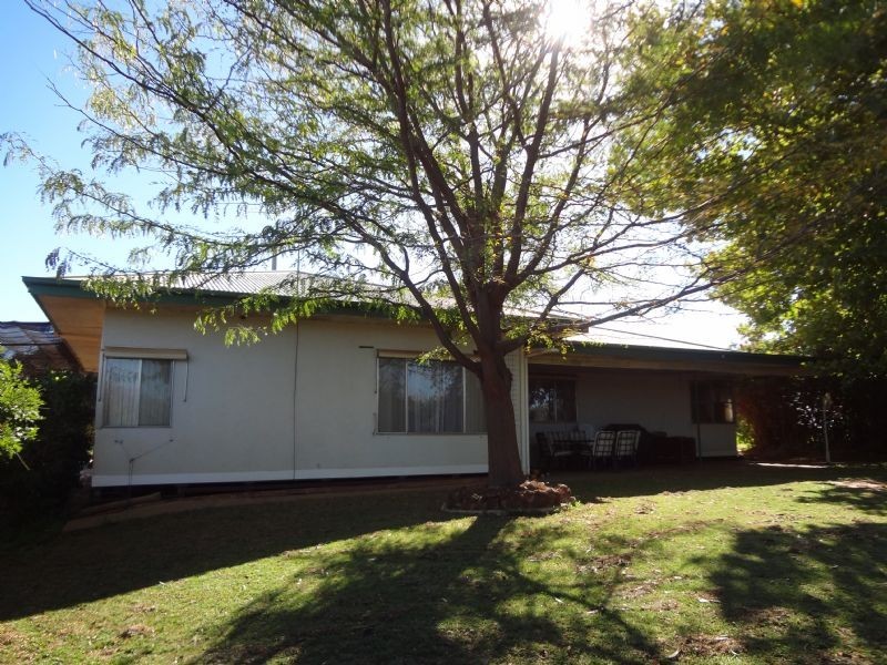288 Tulloch Road, Red Cliffs VIC 3496