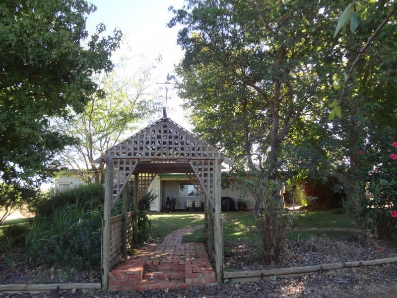 288 Tulloch Road, Red Cliffs VIC 3496