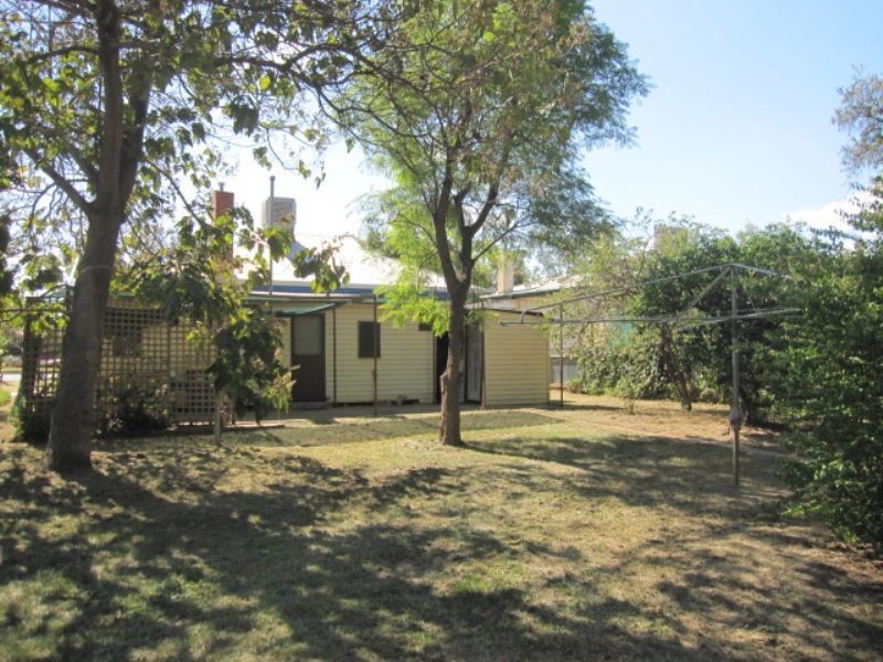 24 Fitzroy Avenue, Red Cliffs VIC 3496