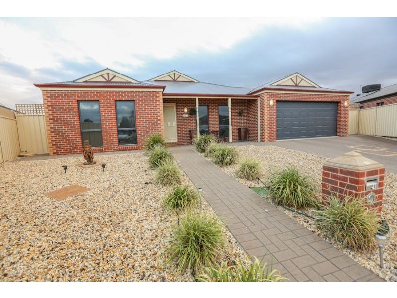 4 Orlando Court, Mildura VIC 3500